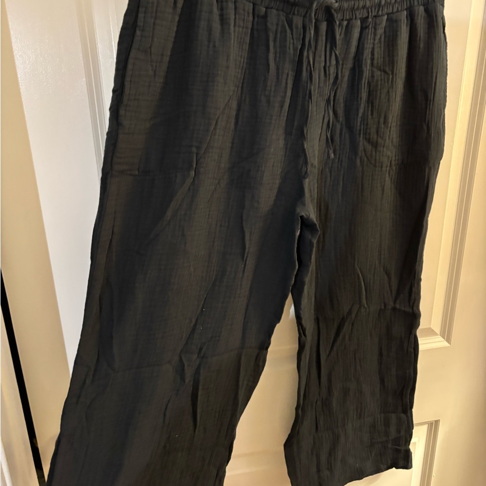 Candace Cameron Bure Black Gauze Women's Pants Sz Med petite - Picture 5 of 7